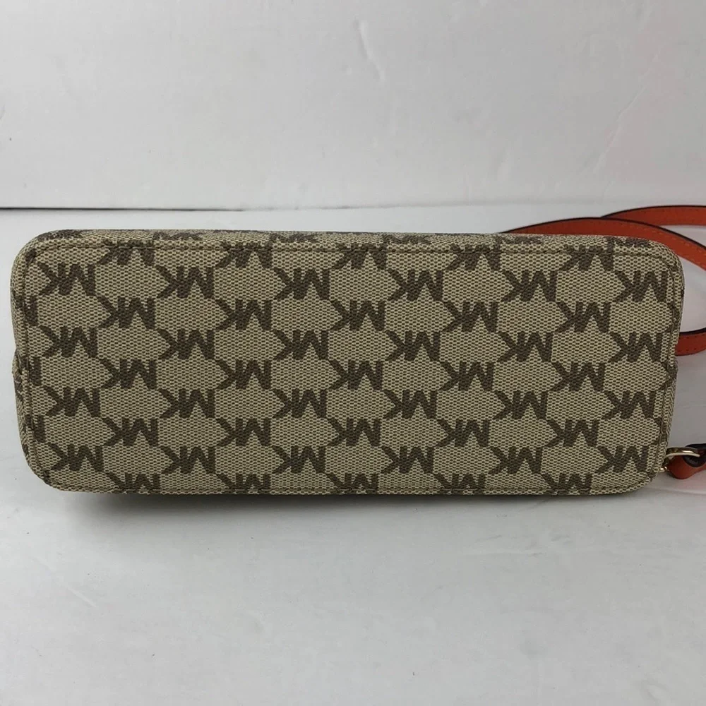 Michael Kors Cindy Signature Dome Crossbody